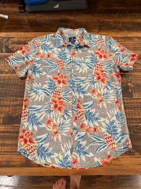 George Short-Sleeve Tropical Button-Down Shirt in Blue and Red